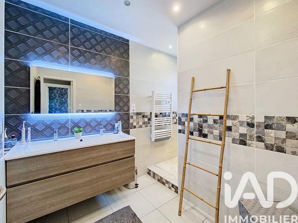 Maison à vendre 5 pièces 154 m² Grenade