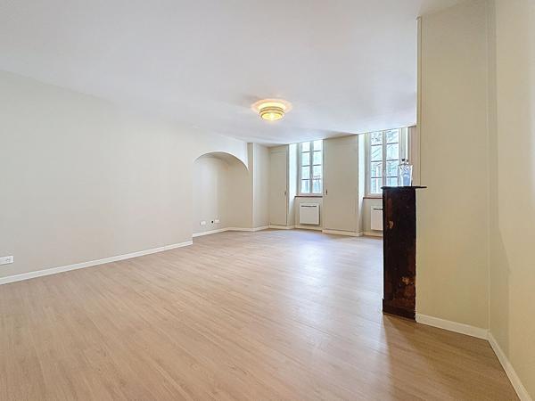 Appartement T1 bis à louer à Nérac - Calme et Confort Moderne