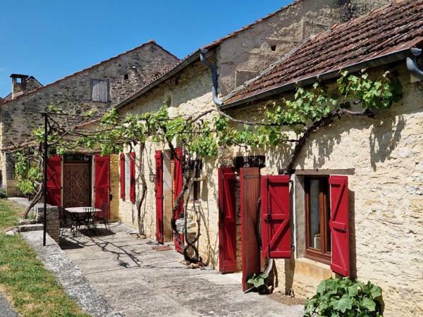 Maison ancienne - Gourdon Secteur GOURDON - Ravissante Maison en pierre restaurée avec jardin arboré et piscine