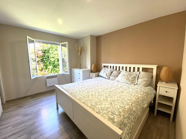 Maison Fay Aux Loges 8 pièce(s) 181.65 m2