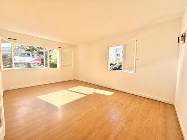 Appartement
         2 pièces
        - 56 m² 149 000 € *