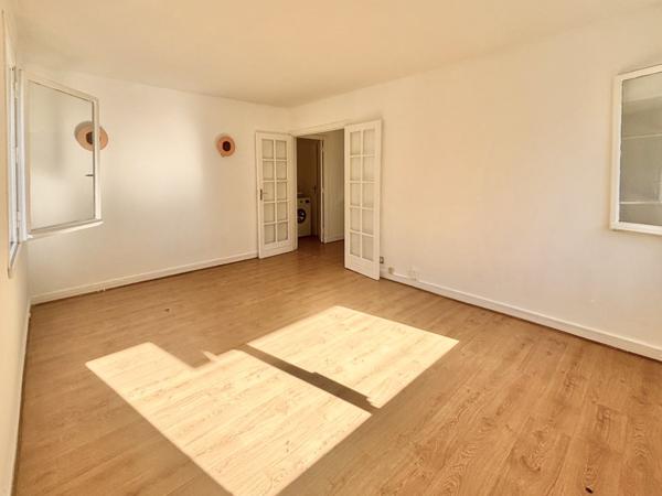 Appartement
         2 pièces
        - 56 m² 149 000 € *
