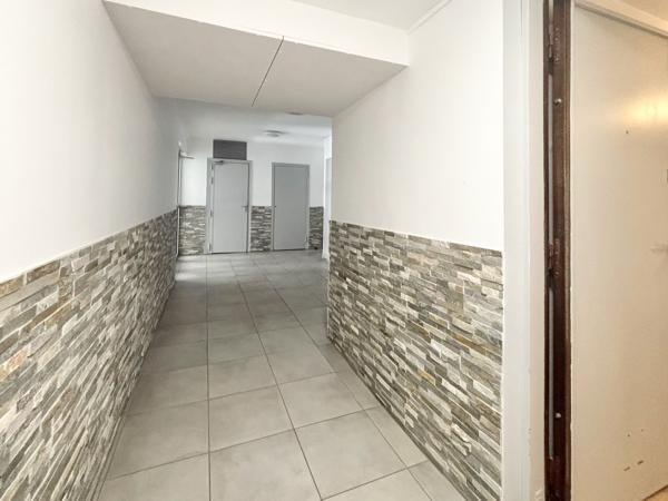 Appartement
         2 pièces
        - 56 m² 149 000 € *