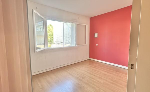 Appartement
         2 pièces
        - 56 m² 149 000 € *