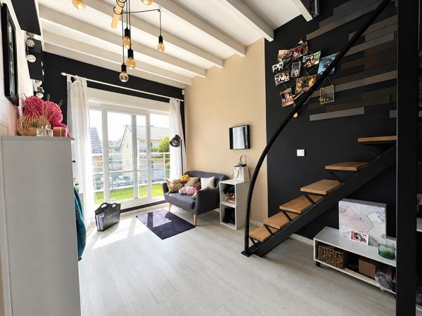 Maison
         6 pièces
        - 180 m² Exclusivité 575 000 € *