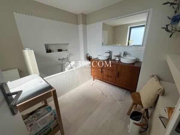 Maison 5 pièce(s) 3 chambre(s) 106 m²