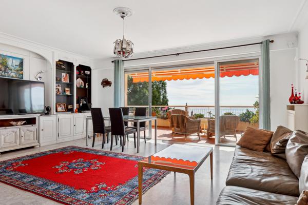 Appartement T4 de 112m² avec grande terrasse et parking à Menton