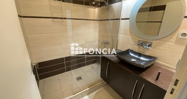 Location Appartement 2 pièces 43.79 m² - Guyancourt 78280