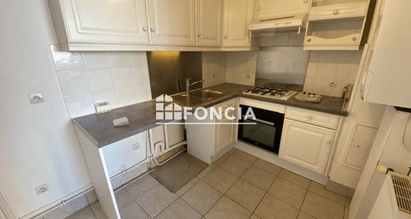 Location Appartement 2 pièces 43.79 m² - Guyancourt 78280