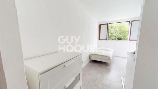 Studio au pied du métro 11