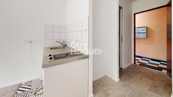 Studio au pied du métro 11