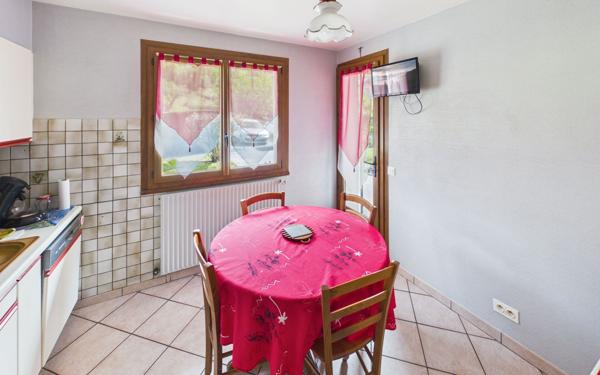 Maison à vendre    4 pièces • 129,25 m2 Saint-Jeoire-Prieuré