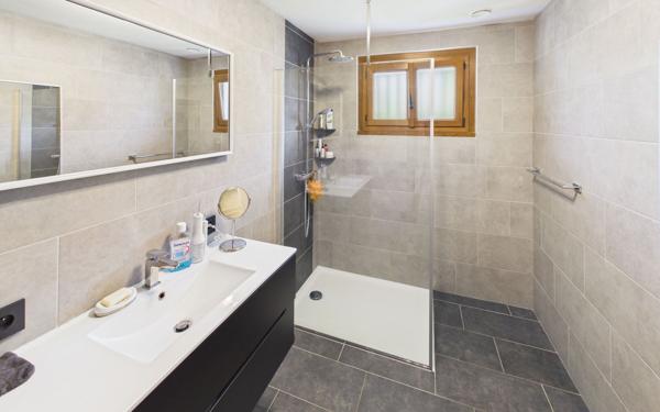 Maison à vendre    4 pièces • 129,25 m2 Saint-Jeoire-Prieuré