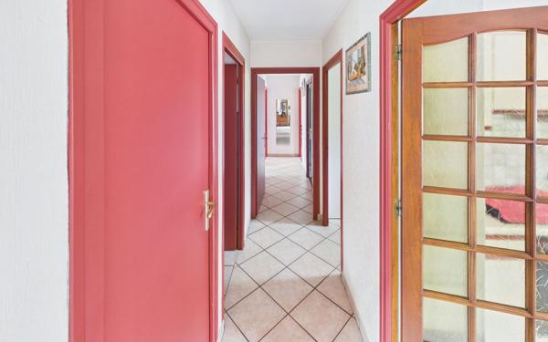 Maison à vendre    4 pièces • 129,25 m2 Saint-Jeoire-Prieuré