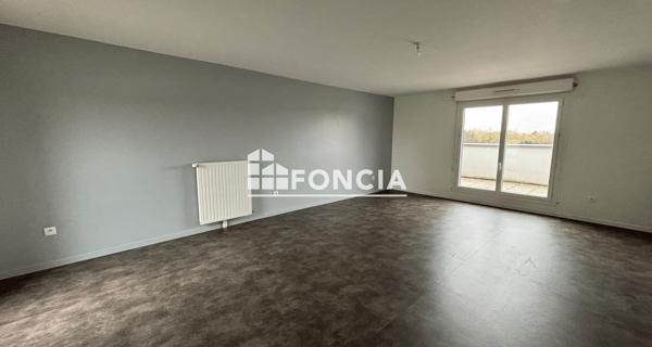 Location Appartement 4 pièces 80.85 m² - La Verrière 78320