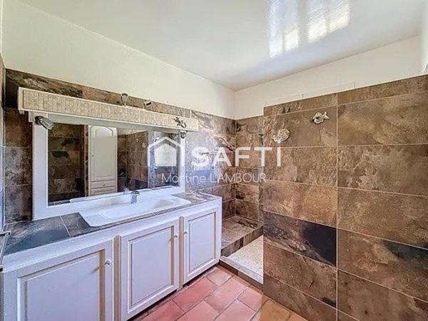 Maison T4 + T2 sur terrain de 2000 m²