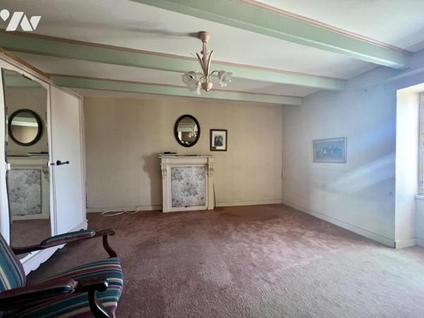 2 MAISONS DANS LE BOURG