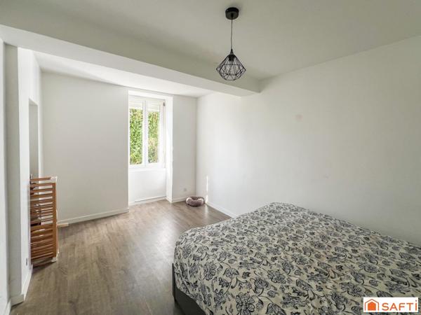 Maison en pierre 4 pièces 150 m2 + T2 40 m2