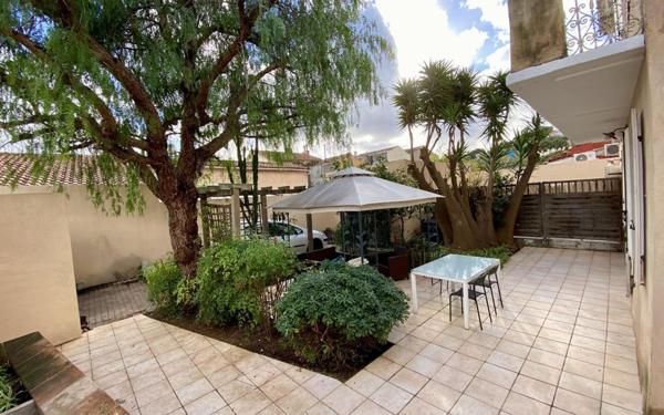 Maison à vendre    2 pièces •  Toulon