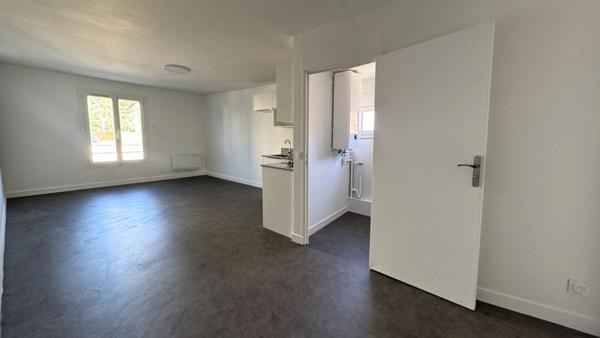 Studio MORANGIS 1 pièce 31.82 m²