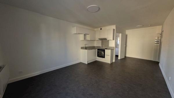 Studio MORANGIS 1 pièce 31.82 m²