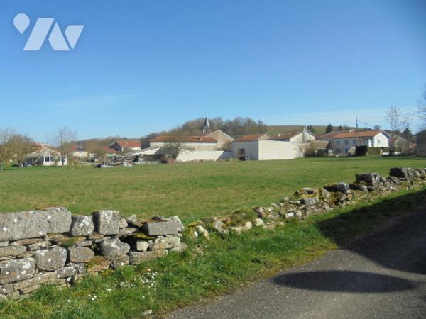 Terrain à bâtir au calme à 5 mn de la RN4