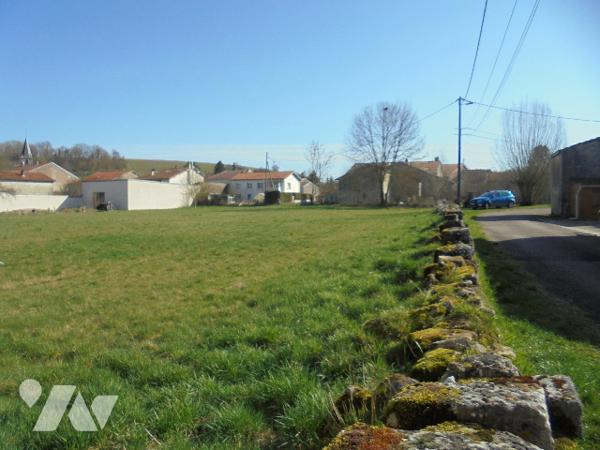 Terrain à bâtir au calme à 5 mn de la RN4