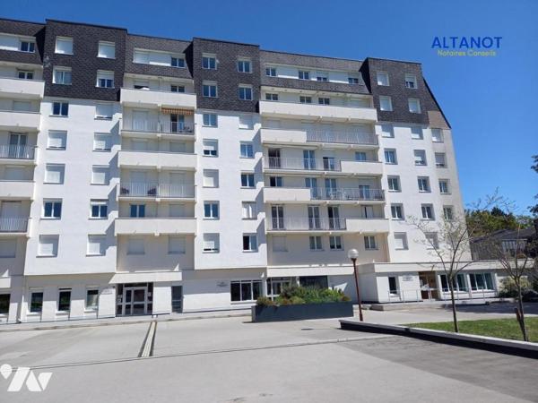  SAINT CYR/LOIRE  CENTRE VILLE - T3 -Proche toutes commodités