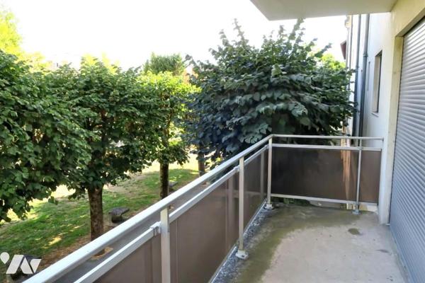 Appartement T3 - 1 er étage avec ascenseur - Balcon - Cave - Garage. 82,41 m²