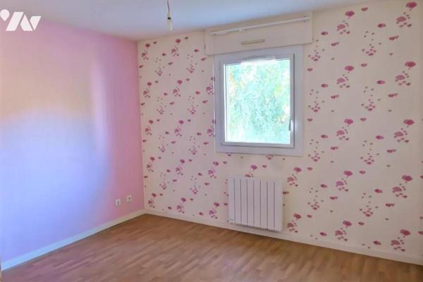 Appartement T3 - 1 er étage avec ascenseur - Balcon - Cave - Garage. 82,41 m²