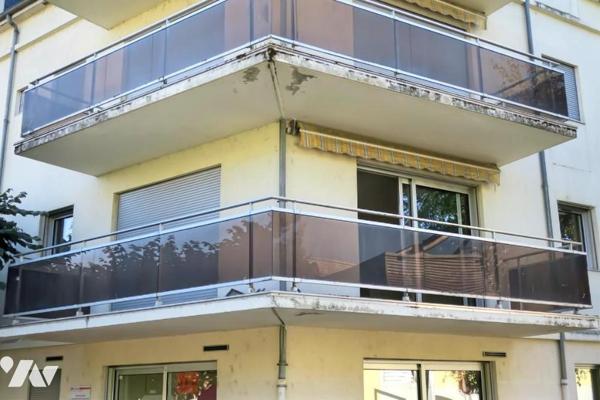 Appartement T3 - 1 er étage avec ascenseur - Balcon - Cave - Garage. 82,41 m²