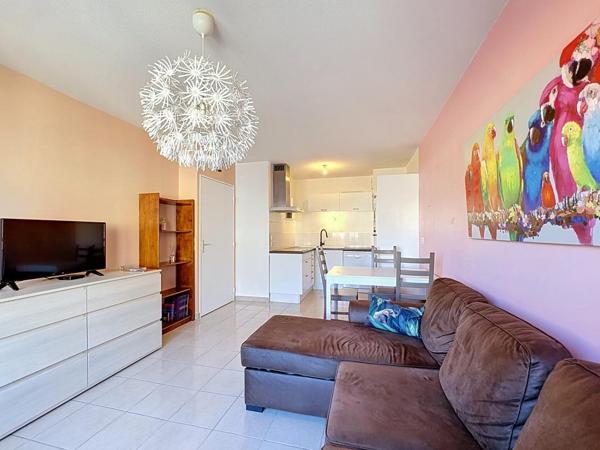 T2 NON MEUBLE – 41 m2 – BALCON – GARAGE – 01390 SAINT MARCEL