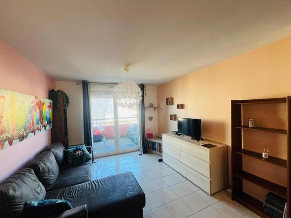 T2 NON MEUBLE – 41 m2 – BALCON – GARAGE – 01390 SAINT MARCEL