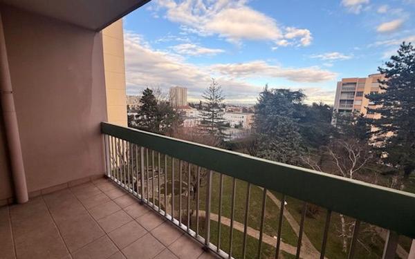 Appartement à louer    3 pièces • 59,14 m2 Saint-Genis-Laval