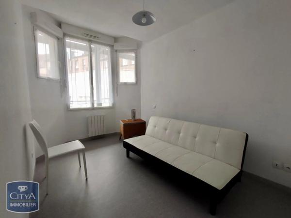 Appartement à louer 3 pièces 57.96m² Albi (81000)