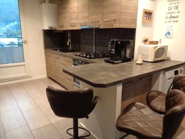 FROGES - Bel appartement de Type T3 tout rénové d'environ 60m²