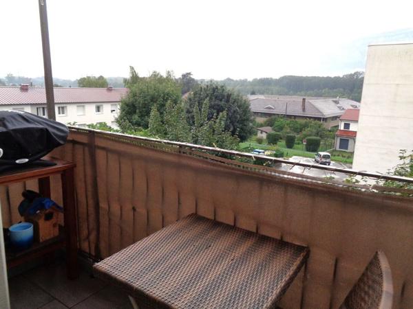 FROGES - Bel appartement de Type T3 tout rénové d'environ 60m²