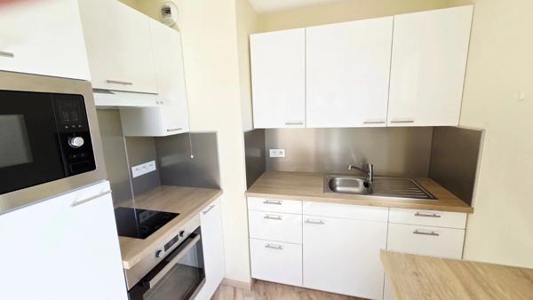 Location                                                      Appartement
                        
                     3 pièces                      70 m2                     à Nice
