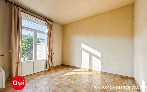 Immeuble à vendre    4 pièces • 115 m2 Gaillon