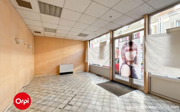 Immeuble à vendre    4 pièces • 115 m2 Gaillon
