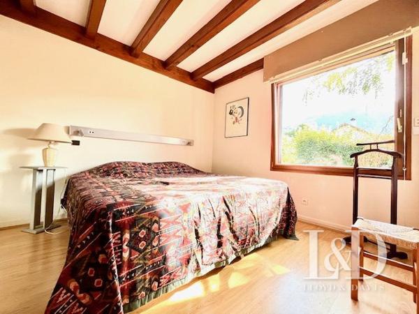 Maison familiale à ossature bois – Quartier résidentiel calme – Vue imprenable sur les massifs