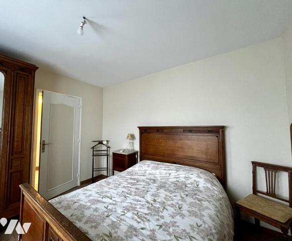 Maison à usage d'habitation édifiée sur sous-sol total