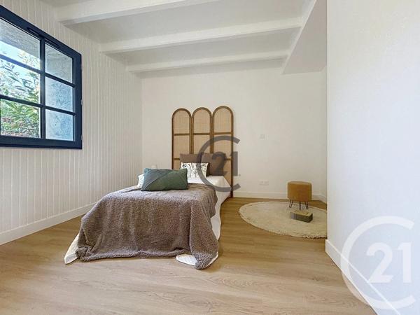 Maison à vendre  5 pièces - 135 m 2   GUERANDE  - 44