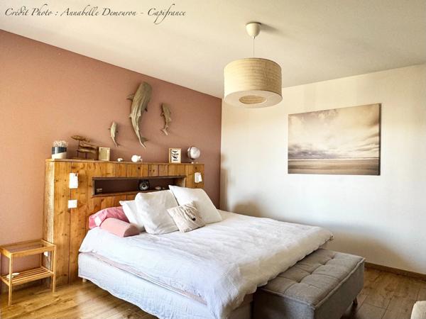 Villa d'architecte BBC à vendre à THIERS (CHOPINE) avec vaste terrain et piscine chauffée.