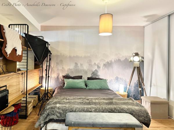 Villa d'architecte BBC à vendre à THIERS (CHOPINE) avec vaste terrain et piscine chauffée.