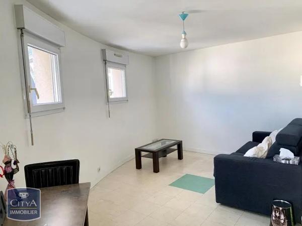 Appartement à louer 1 pièce 29.9m² Laval (53000)