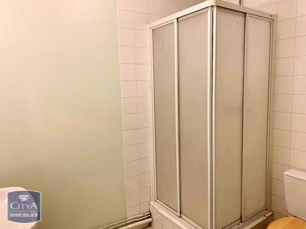 Appartement à louer 1 pièce 29.9m² Laval (53000)