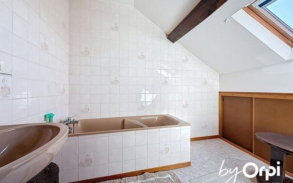 Maison à vendre    6 pièces • 126,70 m2 Lapeyrouse