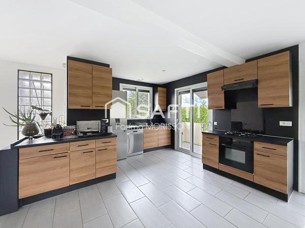 Maison familiale terrain 718 m²