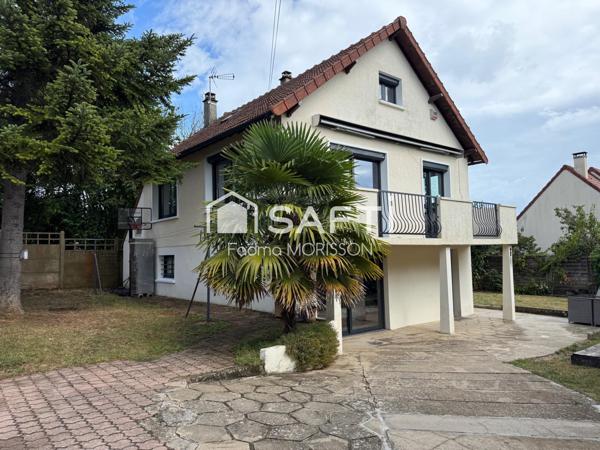 Maison familiale terrain 718 m²